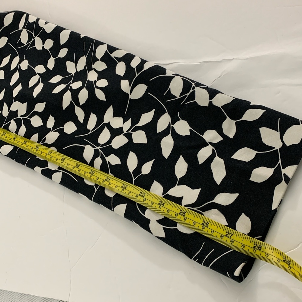 Talbots Hampshire Ankle Pants - Abstract Leaves Size 4 - Picture 9 of 11
